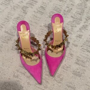 Christian Louboutin pink Heels with Gold Details